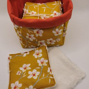 Modèle amandier en fleur